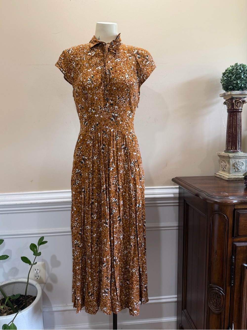 Free People Printed  Button-Front Midi Dress in Rust - Picture 2 of 8